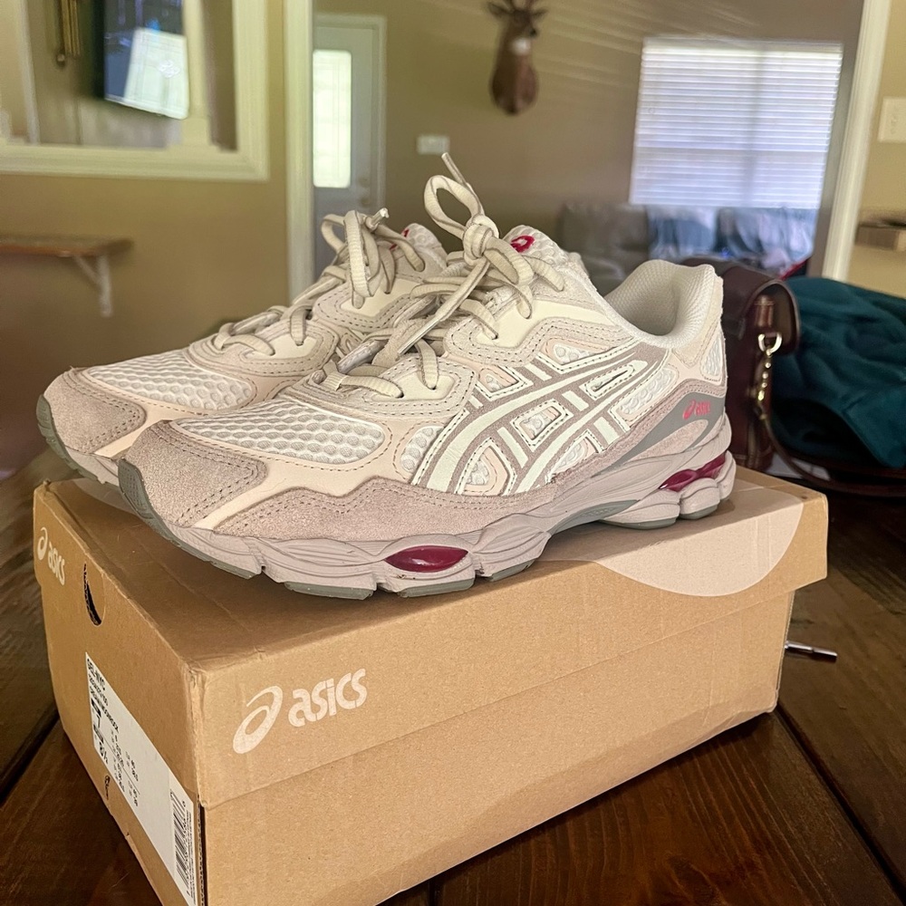 ASICS Tan and White Athletic Shoes with Cushioned Comfort. Original box